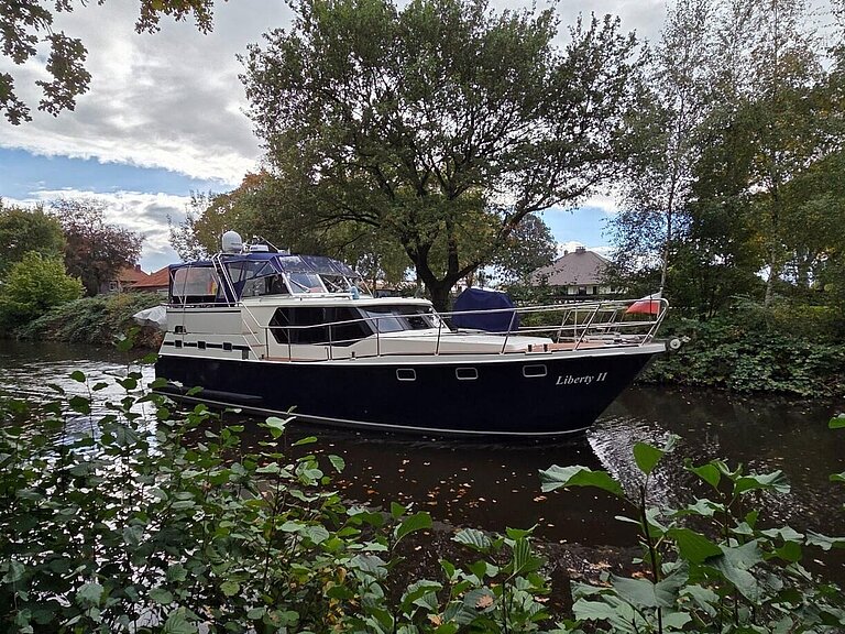 Motoryacht Siemer 42 AC Außenaufnahme