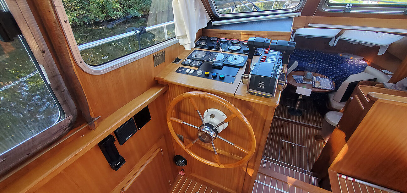 Linssen 352 SX Twin Halbgleiter