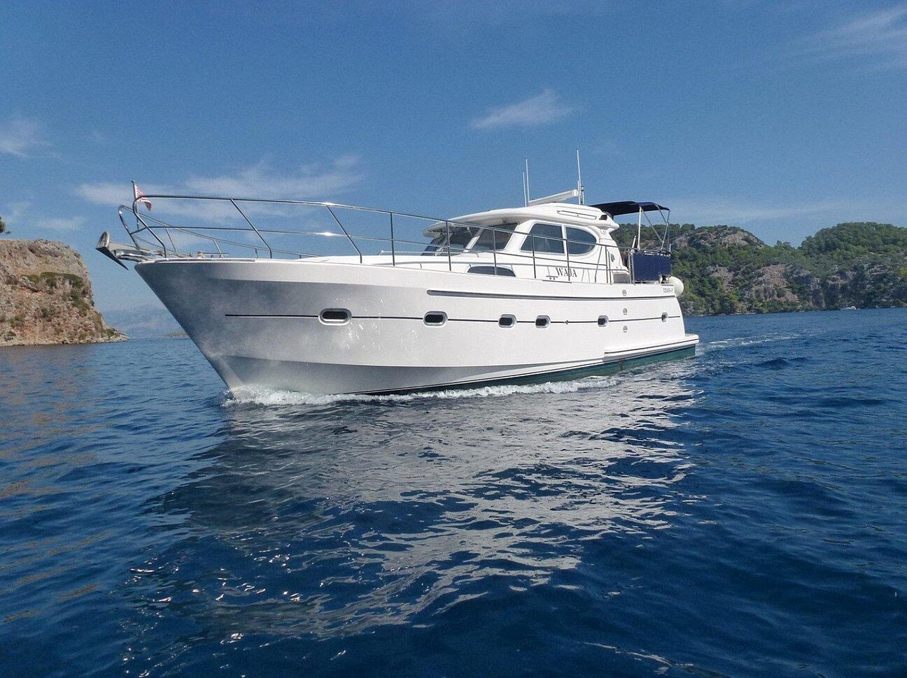 Motoryacht Elling E3 Spezial Außenaufnahme