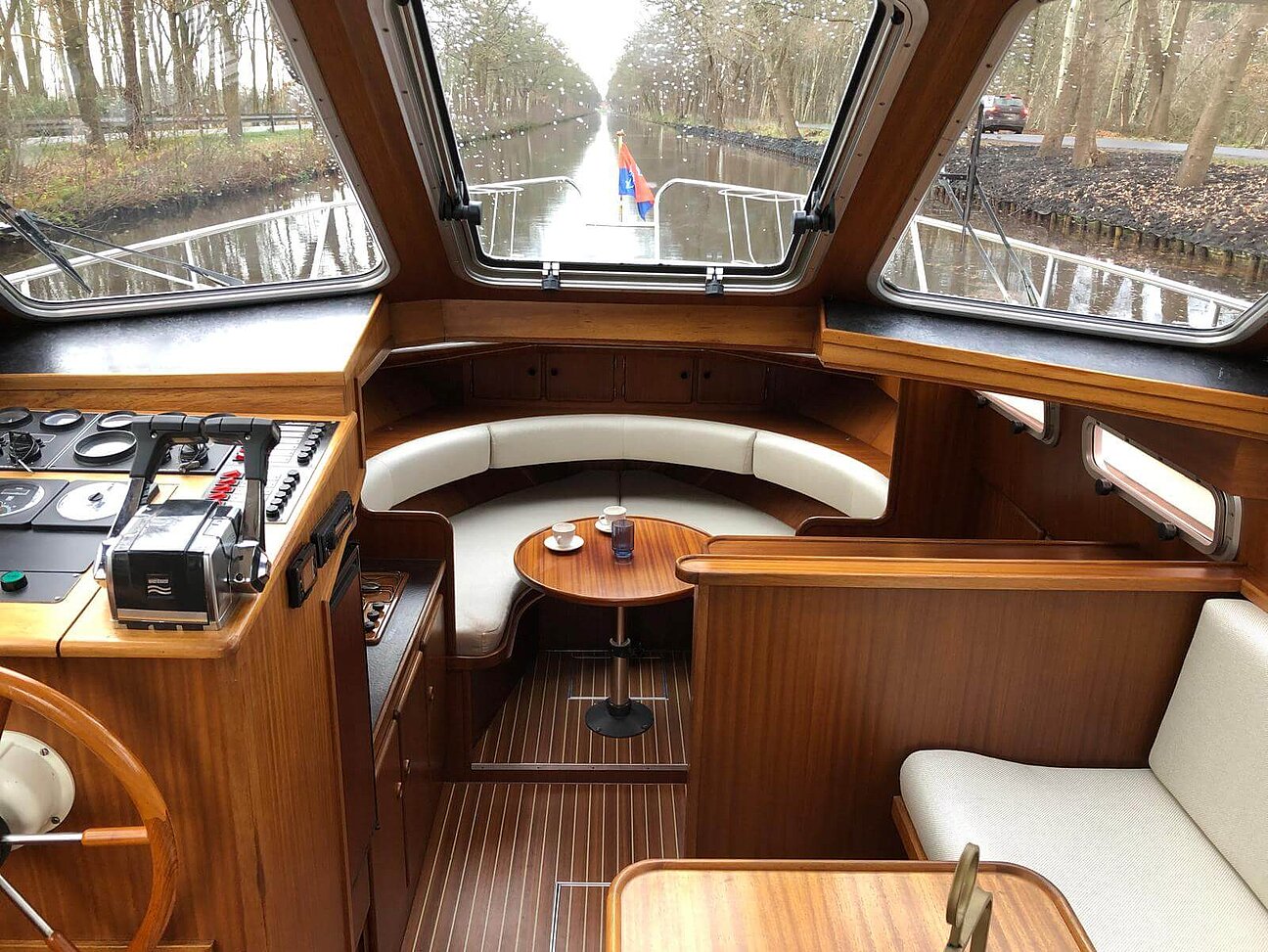 Linssen 352 SX Twin Halbgleiter