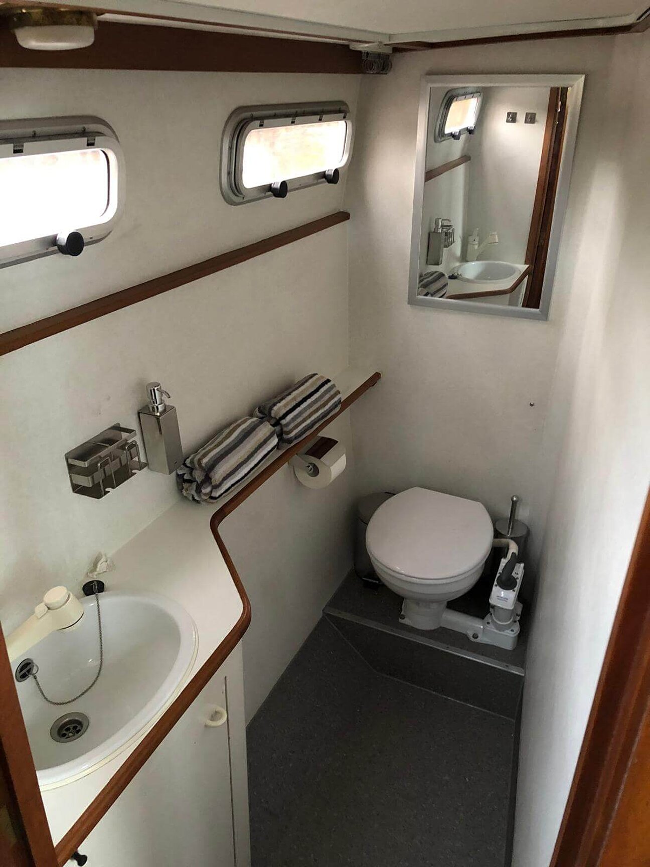 Linssen 352 SX Twin Halbgleiter