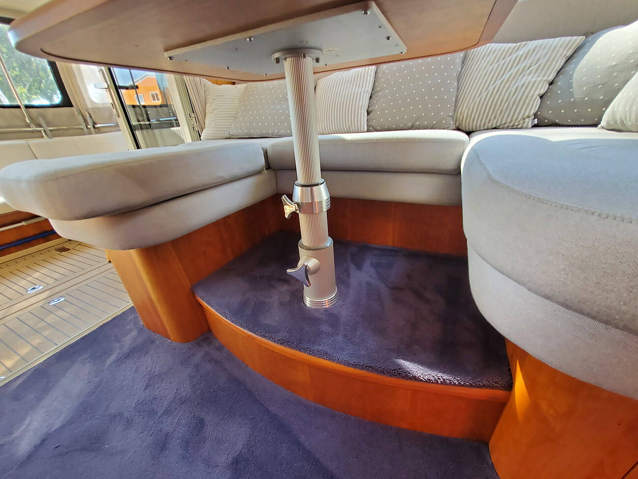 Tryvia 1300 GT Hardtop Innen