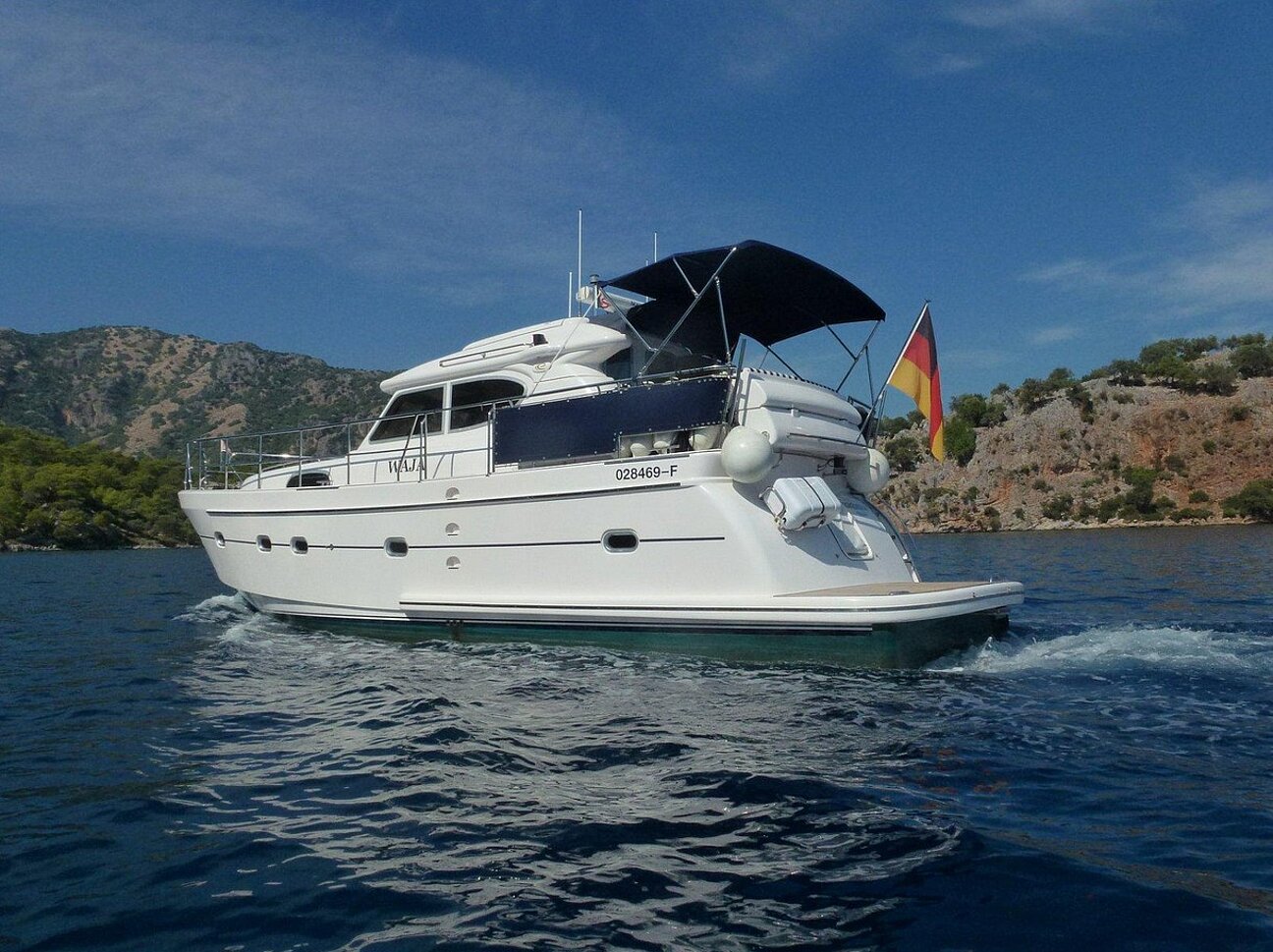 Motoryacht Elling E3 Spezial Außenaufnahme