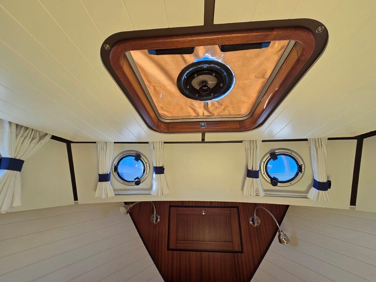 Linssen Classic Sturdy 28 Sedan