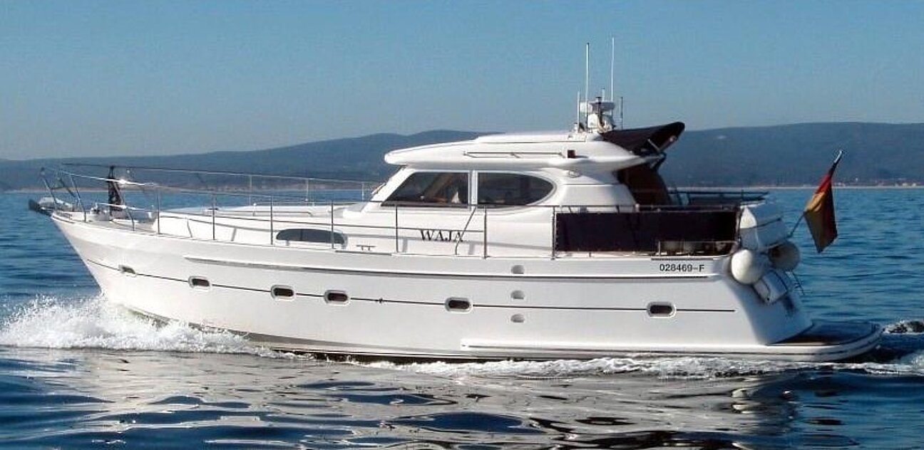 Motoryacht Elling E3 Spezial Außenaufnahme