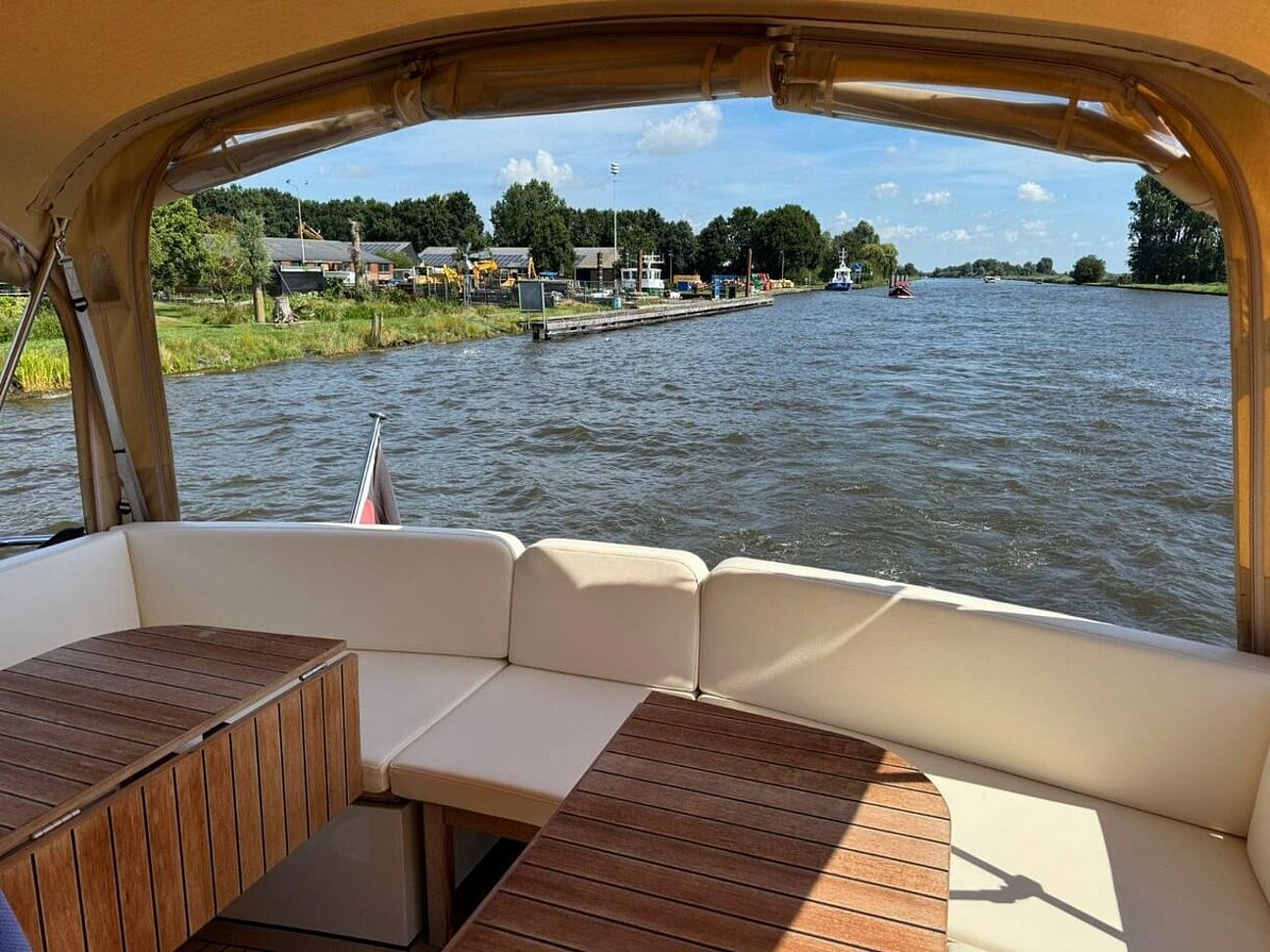 Linssen Grand Sturdy 40.0 AC Außenbereich